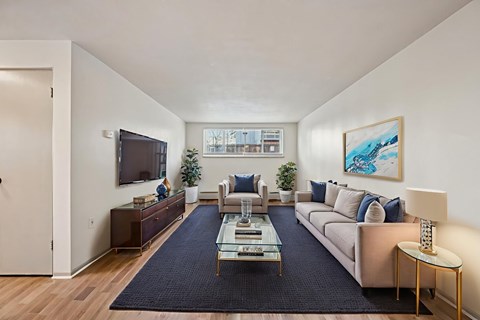Floor plan for 2 beds, 1 bath, 800 sqft