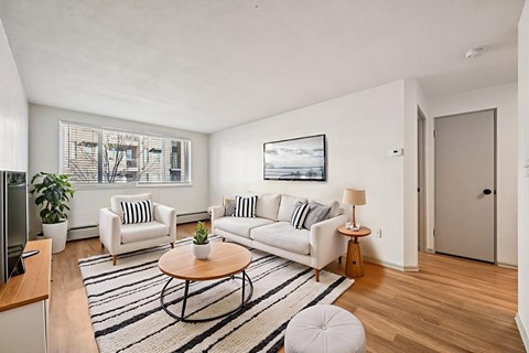 Floor plan for 1 bed, 1 bath, 600 sqft