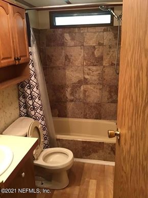 Interlachen house for rent - 218 Violet Avenue