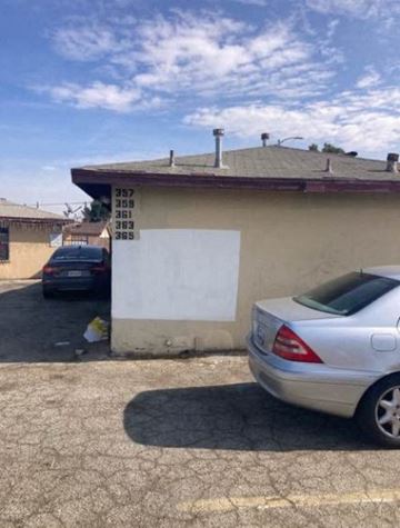 Los Angeles house for rent - 359 E Imperial Hwy