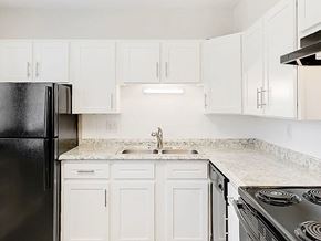 Edgewater apartment for rent - Source URL: https://medialibrarycf.entrata.com/100130/MLv3/3/27/2024/11/13/042858/6735363a509e10.37038272554.jpg