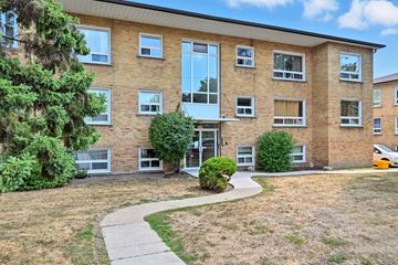 Oakville apartment for rent - 205 Maurice Drive