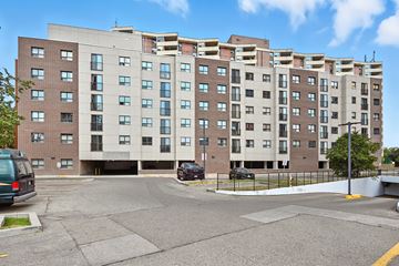 Oakville apartment for rent - 1254 Marlborough Court