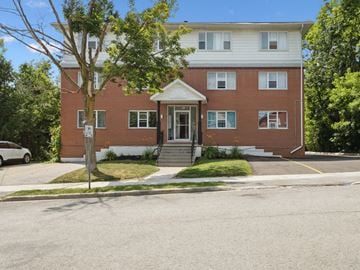 Orillia apartment for rent - 51 Albert Street