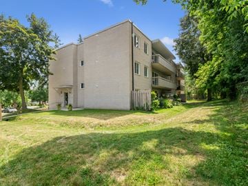 Orillia apartment for rent - 109 Westmount Drive