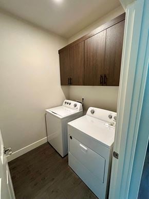 Bend apartment for rent - A small laundry room with a washer and dryer.