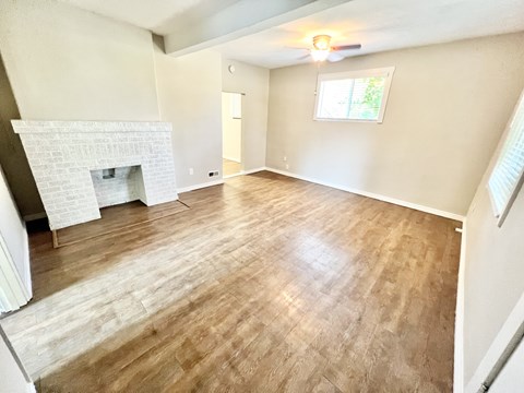 Floor plan for 2 beds, 1 bath, 1073 sqft