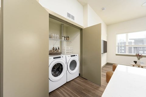 Floor plan for 1 bed, 1 bath, 589 sqft