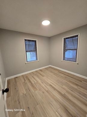 St Louis house for rent - A room with Galaxy S24 Ultra written on the floor.