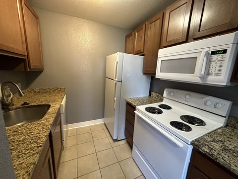 Floor plan for 2 beds, 1 bath, 750 sqft