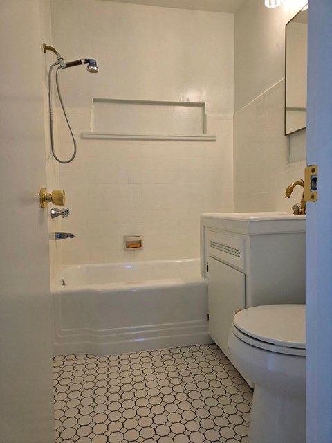 Floor plan for 3 beds, 2 baths, 1200 sqft