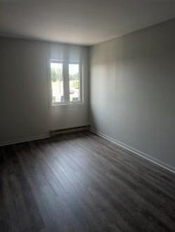 Floor plan for 2 beds, 1 bath, 780 sqft