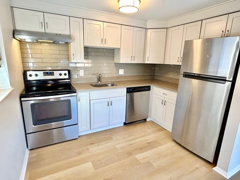 Floor plan for 2 beds, 1 bath, 800 sqft