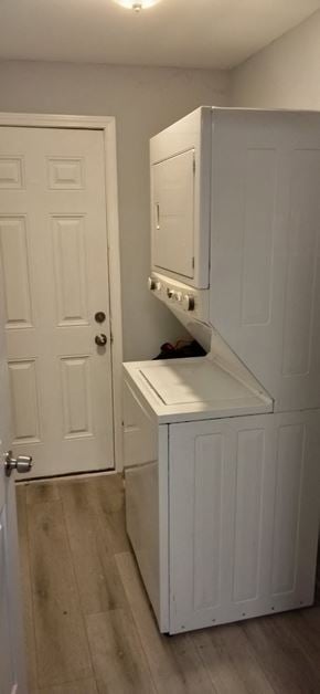 Atlanta house for rent - A white door is on the left and a white cabinet is on the right.