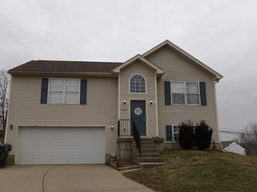 Burlington house for rent - 6403 Pepperwood Drive