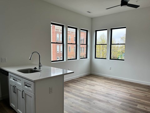 Floor plan for 1 bed, 1 bath, 500 sqft