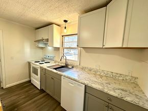 Anderson house for rent - 74 North Street
