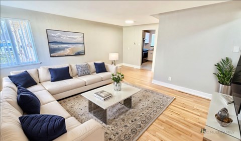 Floor plan for 1 bed, 1 bath, 616 sqft