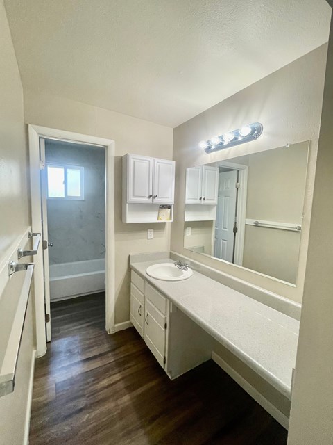 Floor plan for 2 beds, 1 bath, 800 sqft