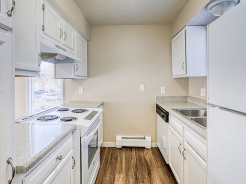 Floor plan for 1 bed, 1 bath, 600 sqft