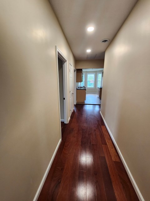 Floor plan for 3 beds, 1 bath, 1048 sqft