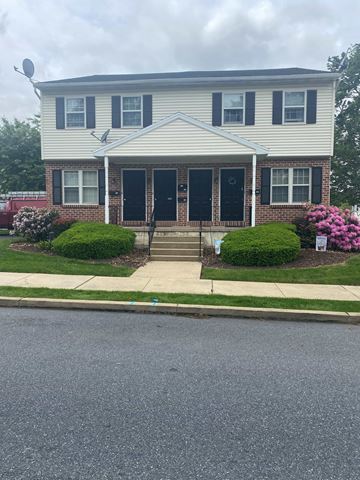 Shillington apartment for rent - 252 S Sterley St