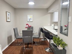 Irving house for rent - A dining room with a table and chairs.