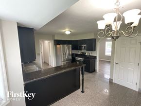 West Chester house for rent - 8147 Autumn Ln West Chester, OH 45069