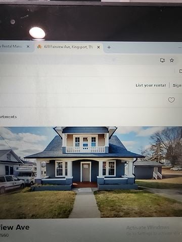 Kingsport house for rent - A computer screen displays a webpage for a rental property at 628 Fairview Ave, Kingsport.