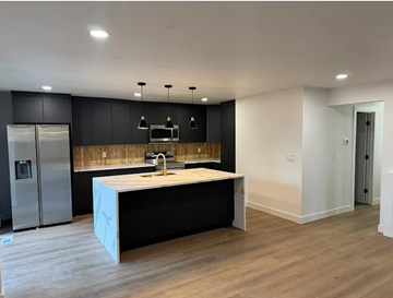 Bellevue house for rent - 907 142nd Ave SE