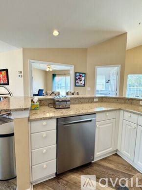 Naples condo for rent - Source URL: https://prod-avail.s3.amazonaws.com/public_images/42074565/listing/9_Kitchen_5.jpg