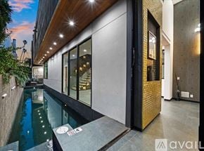 Los Angeles house for rent - A modern house with a pool in the backyard.