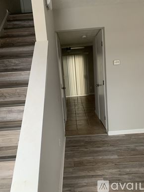 Cincinnati apartment for rent - 720 Ohio Pike, Unit C