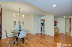 Houston apartment for rent - A dining room with a table and chairs.