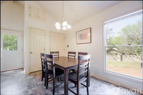 San Marcos apartment for rent - A dining room with a table and chairs.