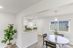 Imperial Beach house for rent - A dining room with a table and chairs.