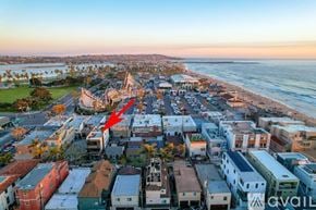 San Diego house for rent - A red arrow points to a building in a beachfront neighborhood.