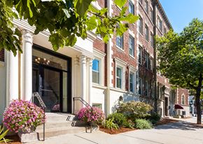 Cambridge apartment for rent - Charles Chauncy - Beautifully Kept Exteriors