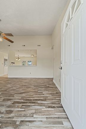 Hubert house for rent - 502 Nutfield Drive