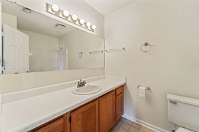 Hubert house for rent - 502 Nutfield Drive