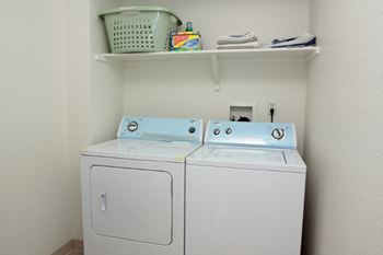 Redstone ranch apartments washer and dryer