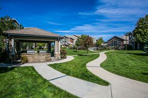 Denver apartment for rent - Outdoor BBQs at Apartments and Townhomes in Denver, Co