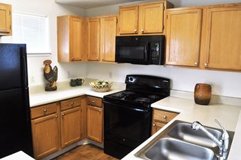 Redstone ranch apartments full ktichen