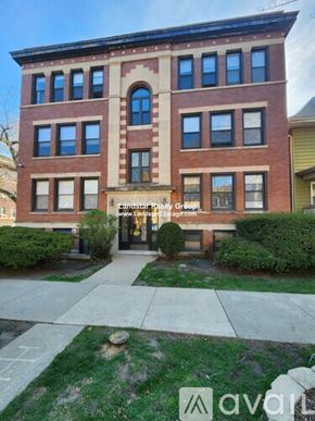 Chicago apartment for rent - A building with the name "Thompson House Group" on it.