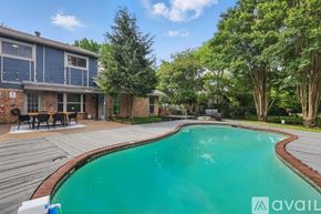 Garland house for rent - A house with a pool in the backyard.