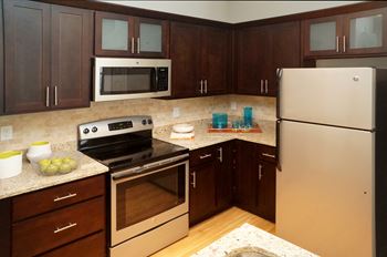 Tile backsplash in kitchen
