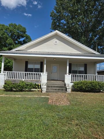 Petal house for rent - 113 North Railroad Street