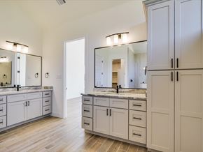Horseshoe Bay house for rent - A spacious bathroom with a vanity and double sinks.