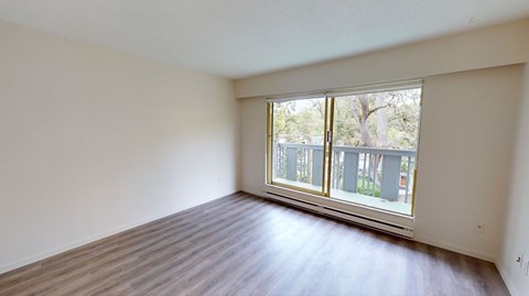 Floor plan for 2 beds, 1 bath, 648 sqft