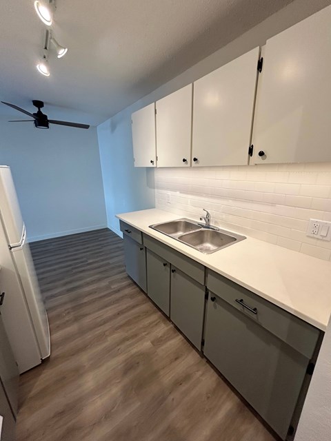 Floor plan for 1 bed, 1 bath, 625 sqft